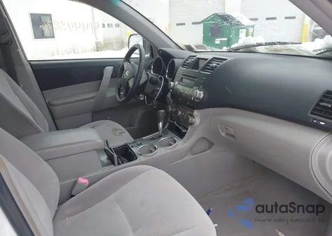 2010 Toyota Highlander Base V6 z USA, uszkodzony, nr VIN JTEBK3EH3A2165691